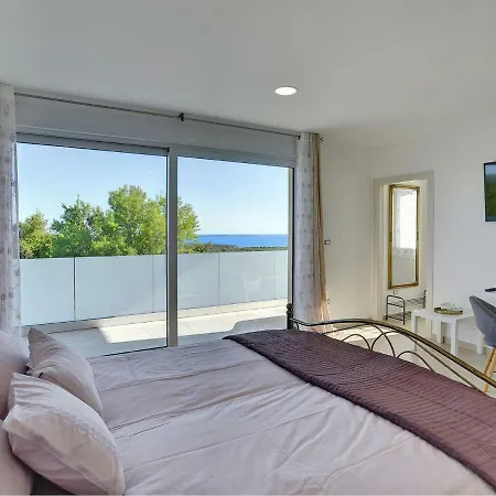 Villa White *