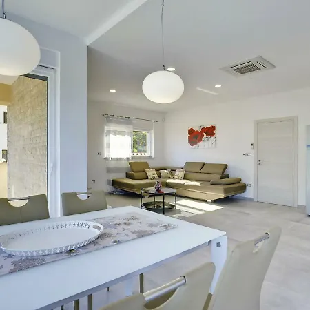 White Villa Barbariga